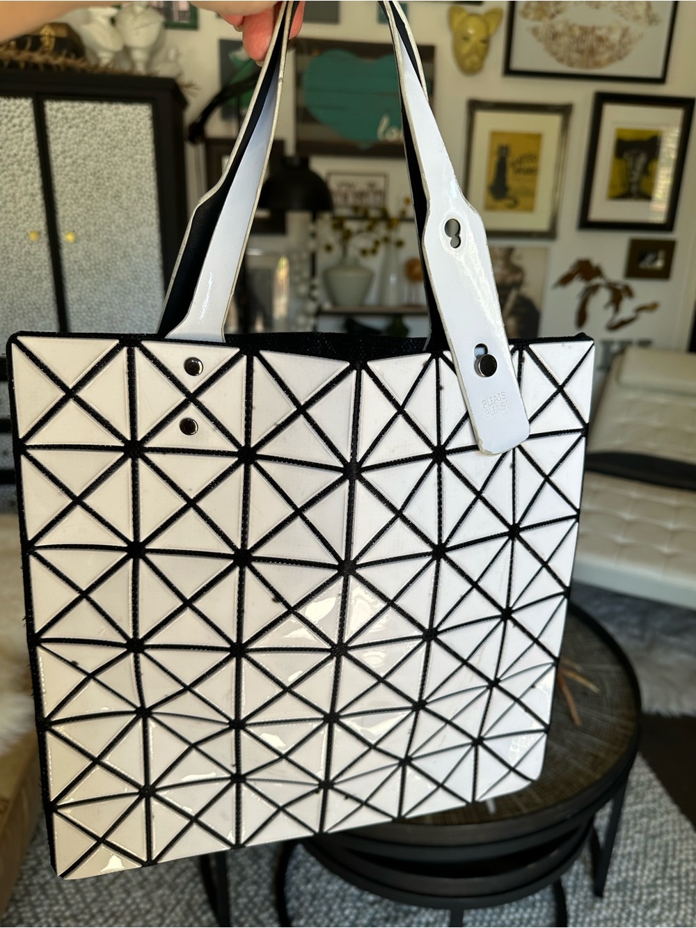 BAO BAO Issey Miyake white and black prism tote 13x13 adjustable handles - Picture 16 of 17